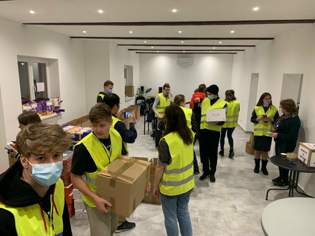Zagreb volunteers sorting packages for Ukraine.